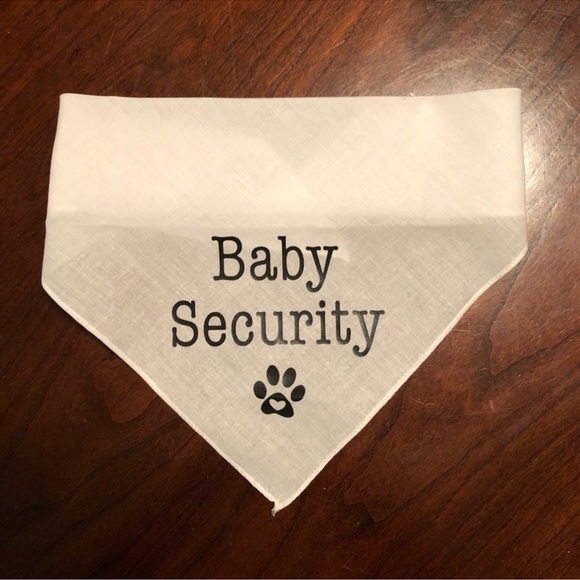 Baby Security Bandanna - Picture 1 of 3